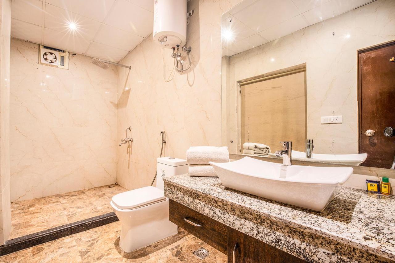 Fabhotel Shoba Estate Delhi Airport Нью-Дели Экстерьер фото