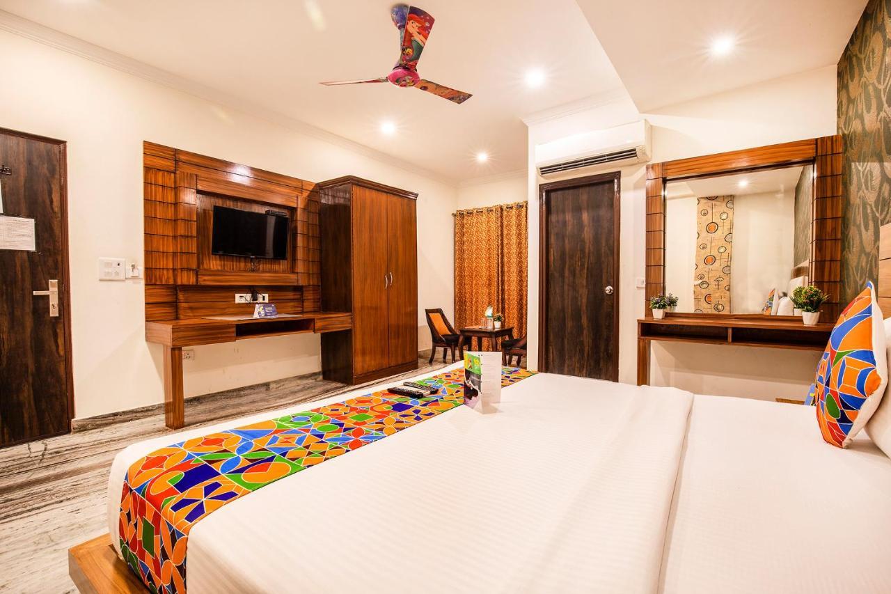 Fabhotel Shoba Estate Delhi Airport Нью-Дели Экстерьер фото